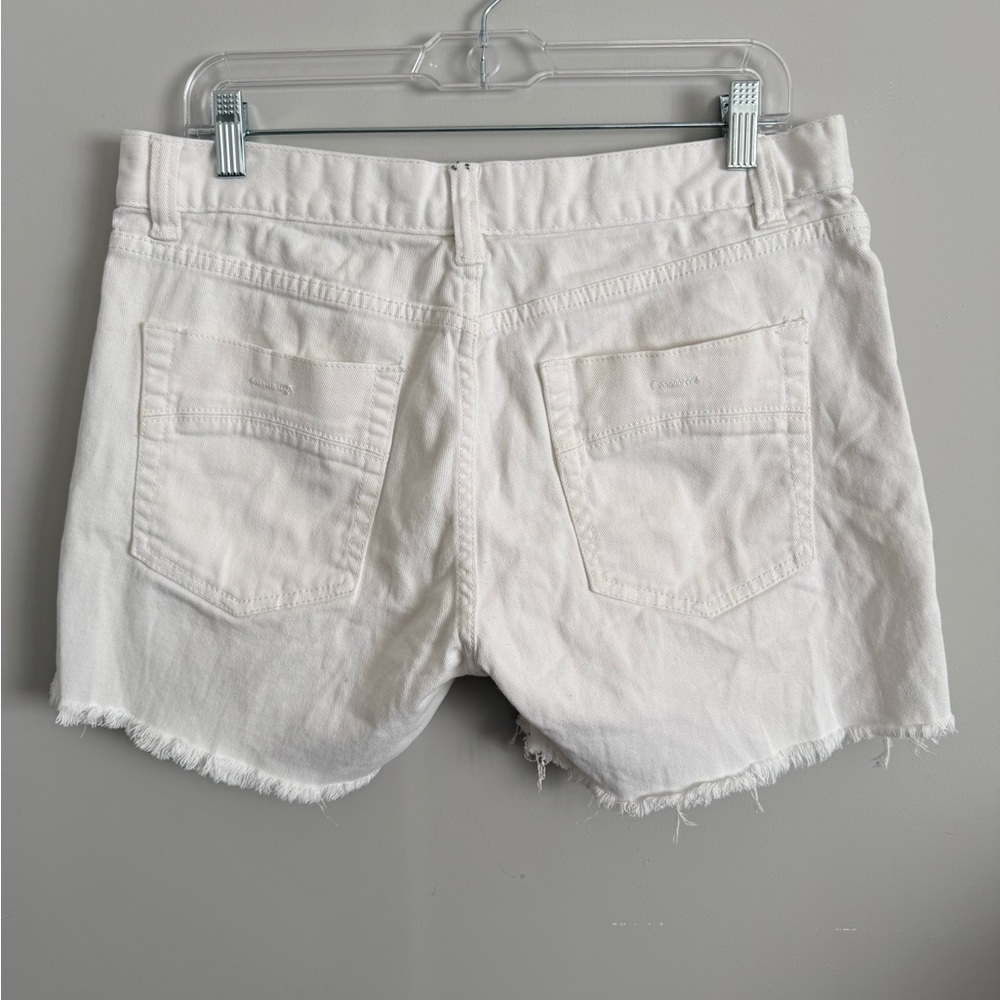 RSQ Women's White skinny Jean Shorts - Picture 2 of 4